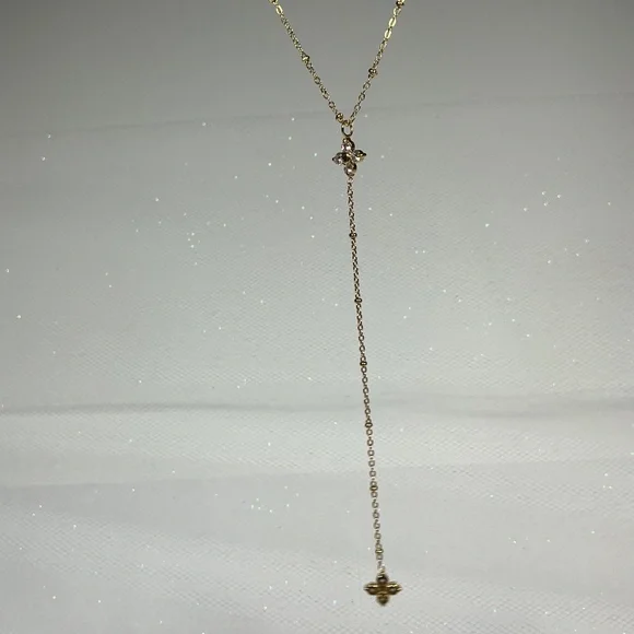 Dainty Delicate LayereClover Collarbone Lariat Style Hypoallergenic Necklace - Picture 5 of 13